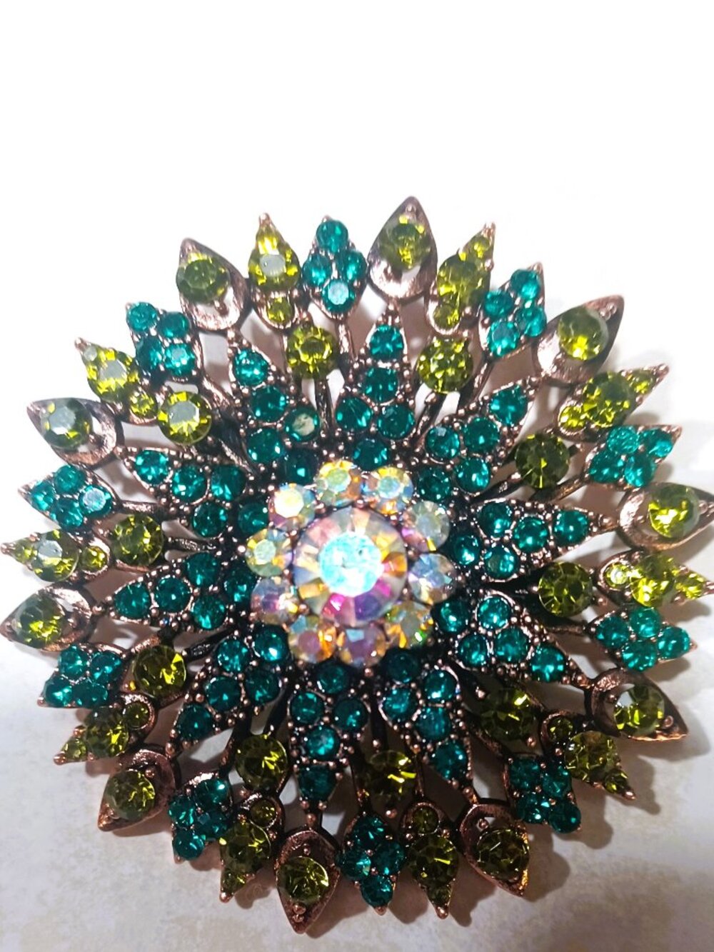 Gorgeous Multi Colored Rhinestone Brooch - Picture 4 of 4